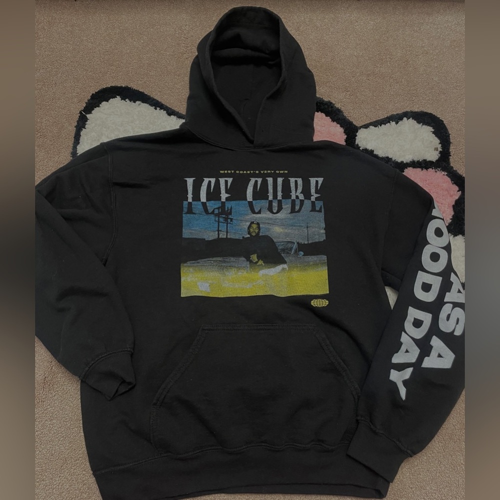 streetwear hoodie